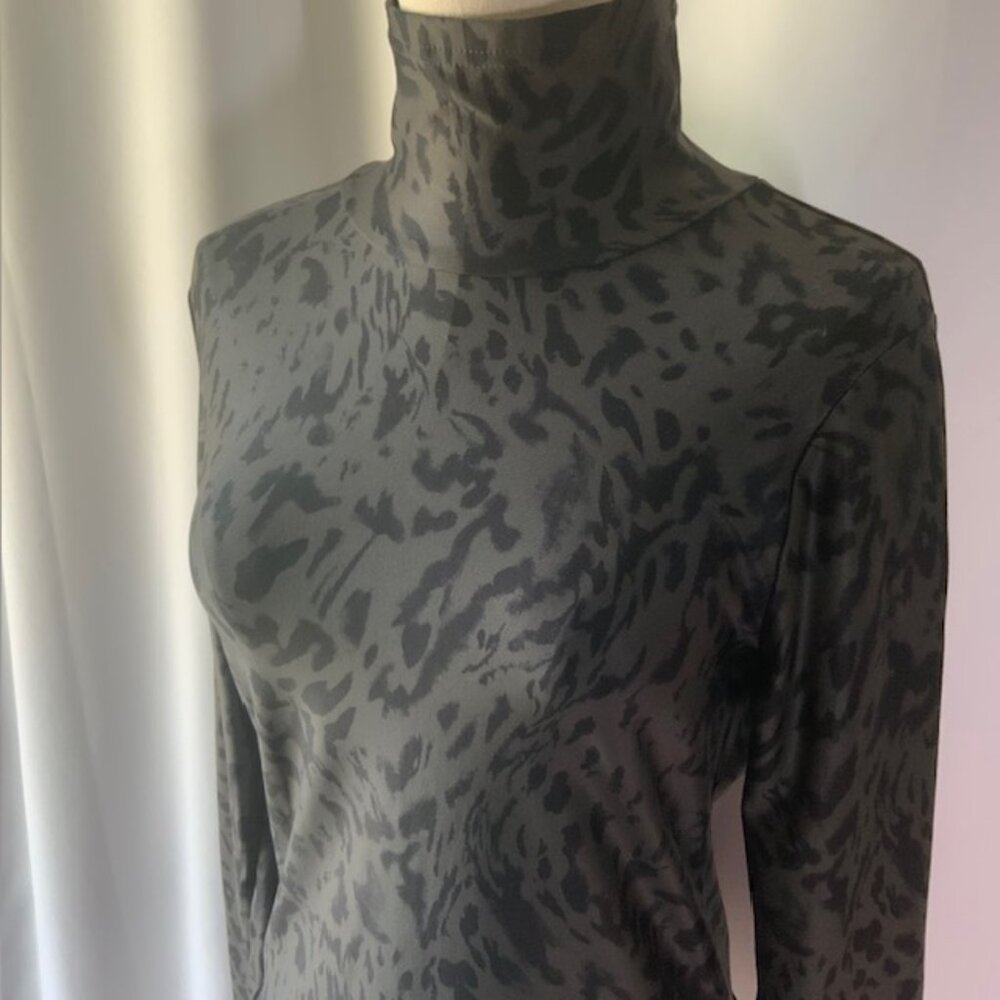 Calia Size S Olive and black animal print with cowl neck and thumb holsters